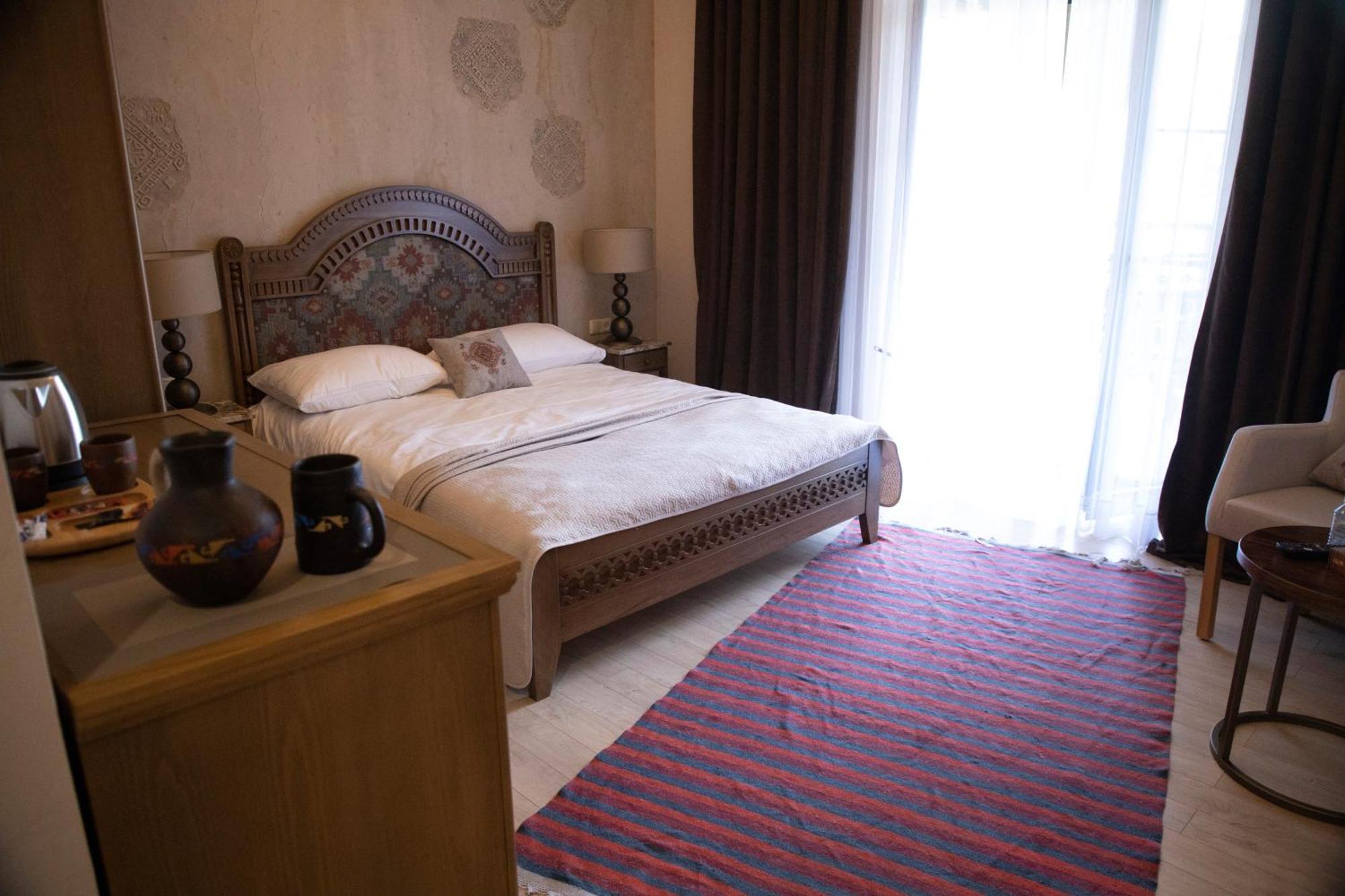 Boutique Ethno Hotel Gyumri ภายนอก รูปภาพ